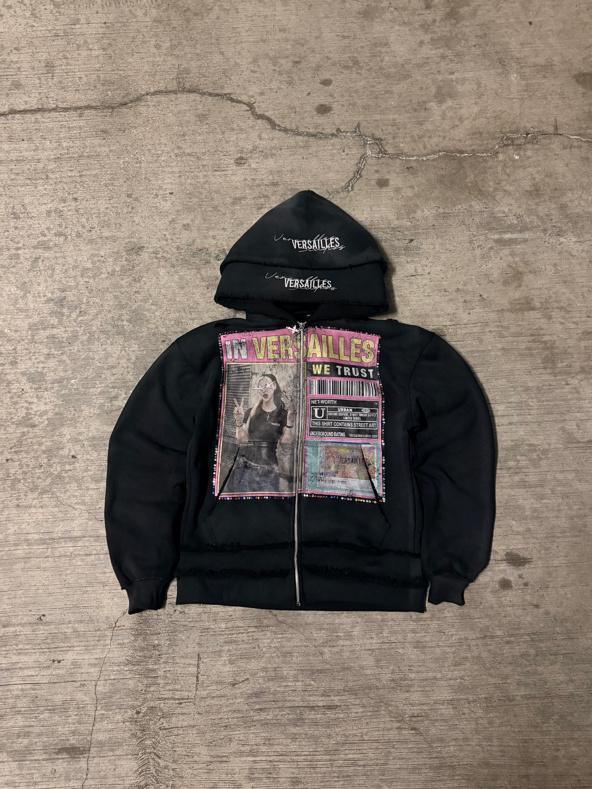 Black “INVWT” Set