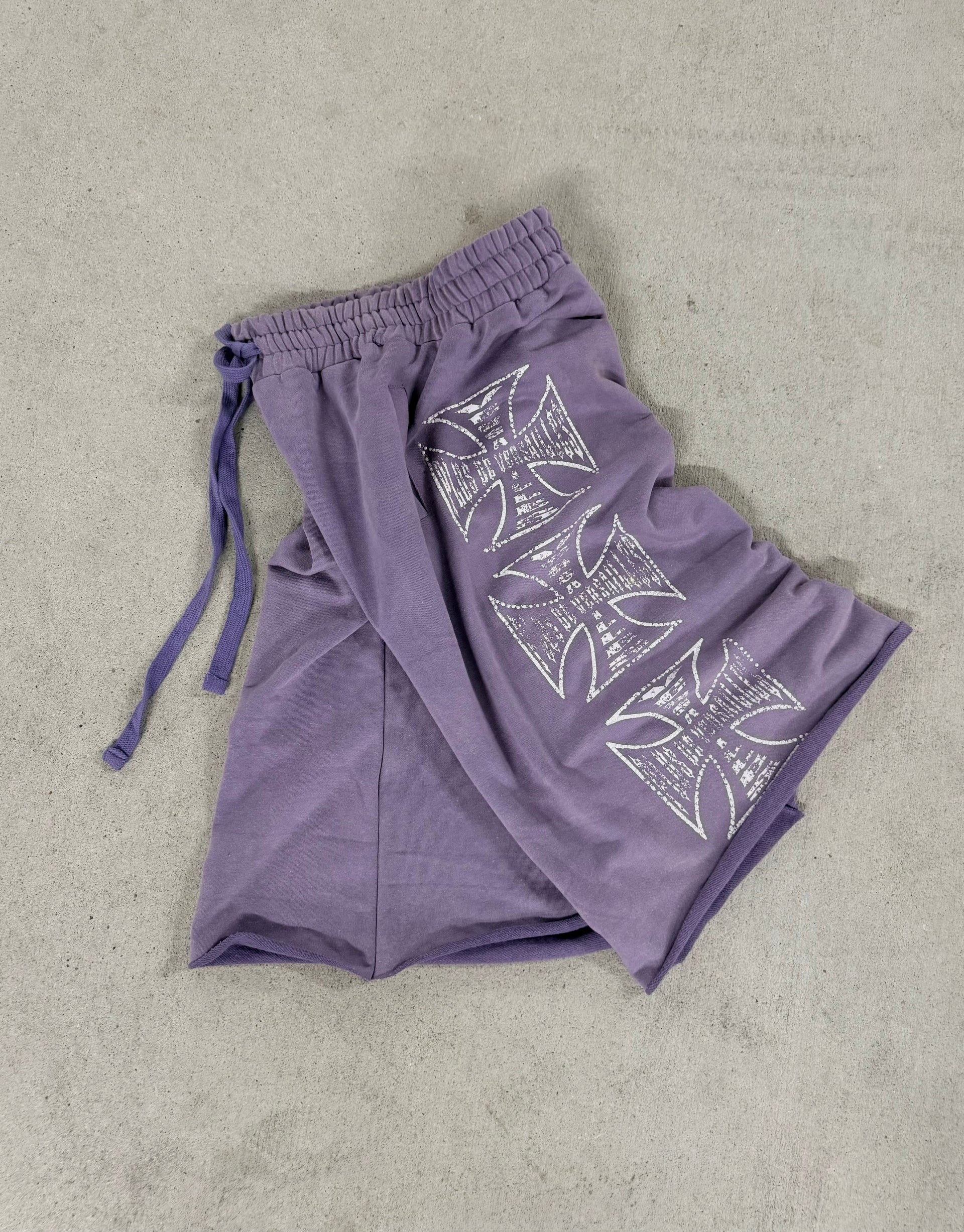 pearlized 3/4 shorts purple